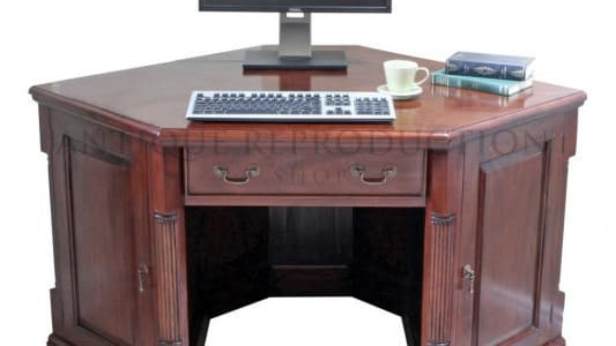 corner style computer desk