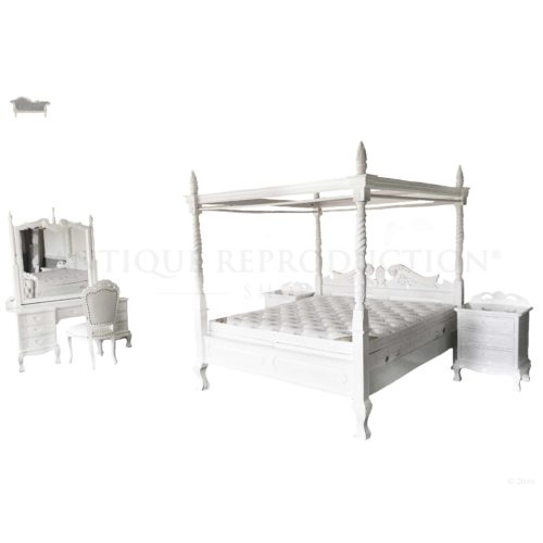Chippendale Four Poster Bed with Matching French Bedsides and Dressing Table
