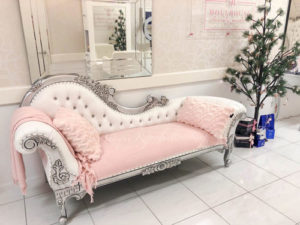 Antique look Pink Chair