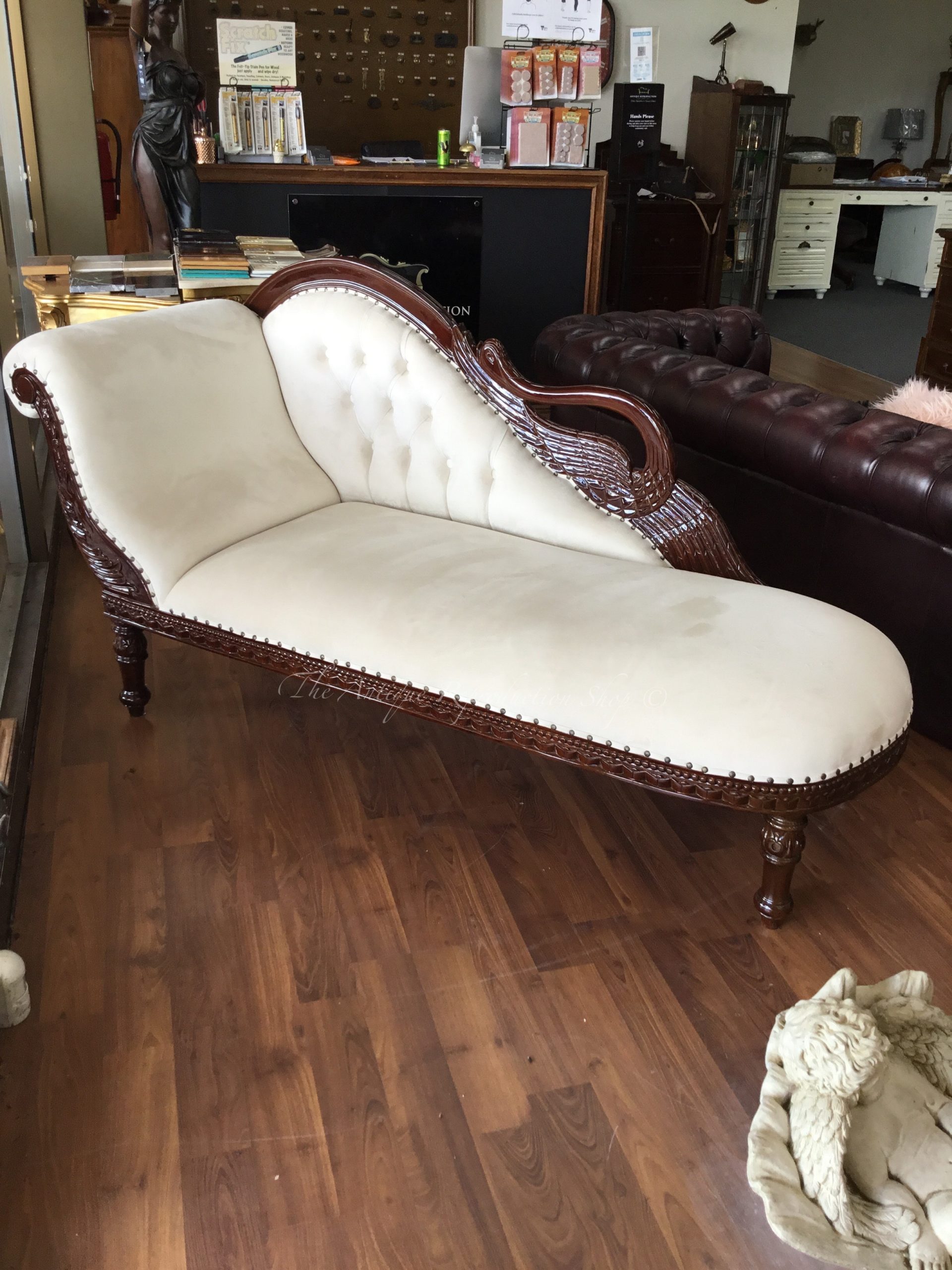 chaise lounge swan